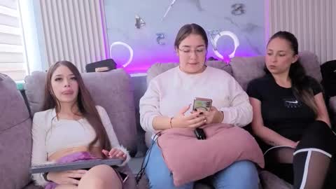 abella_as_ online show from 02-10-26, 06:23