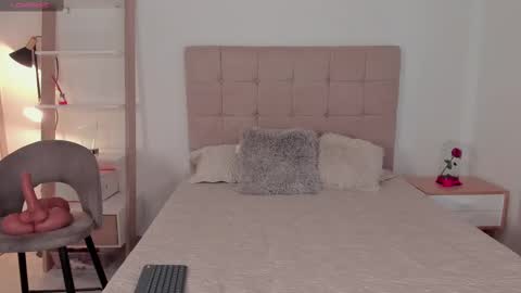  Abella  online show from 03-11-25, 02:51