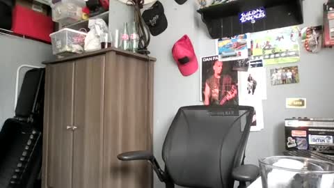 AJ online show from 07-01-26, 07:46