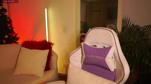 Abigail online show from 12-31-24, 12:43