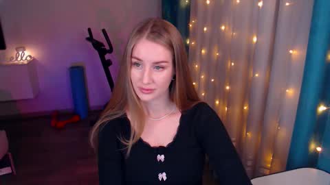 Anna online show from 01-26-25, 05:23