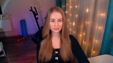 Anna online show from 02-08-25, 06:22