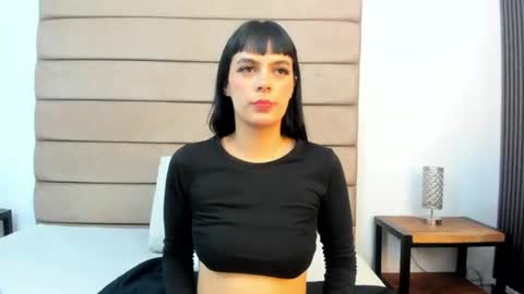 Snapshot of abigail_montiel chatting on 07-24-26, 10:46 Abigail online show from 07-24-26, 10:46