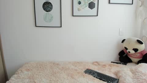 Snapshot of abigail_w chatting on 11-07-25, 05:57 abigail online show from 11-07-25, 05:57