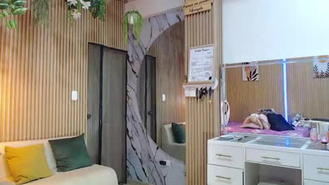 abigailowensss online show from 04-20-26, 08:54