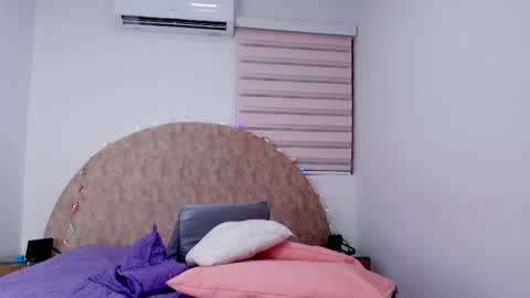 Abigail online show from 12-04-25, 02:54