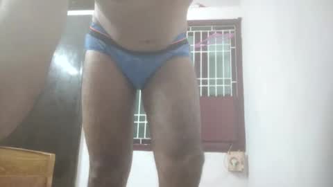 Masturbating boy online show from 12-05-24, 08:00