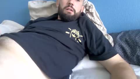 Snapshot of abo691 chatting on 04-10-26, 02:00 Fr654 online show from 04-10-26, 02:00