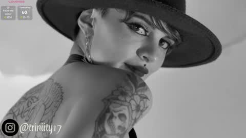 Snapshot of abril__colen chatting on 12-01-24, 09:04 April online show from 12-01-24, 09:04