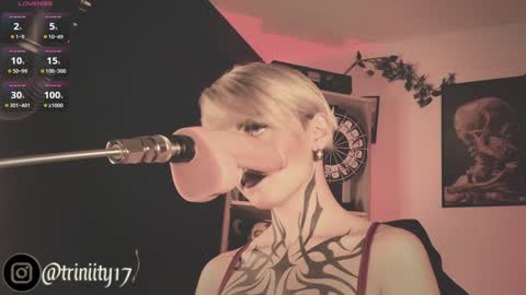 Snapshot of abril__colen chatting on 12-05-24, 06:11 April online show from 12-05-24, 06:11