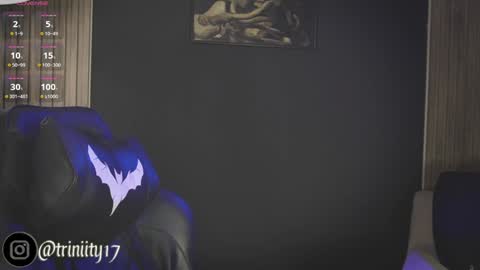 Snapshot of abril__colen chatting on 12-24-24, 12:33 April online show from 12-24-24, 12:33