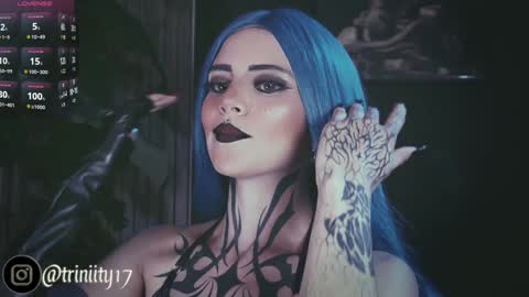 Snapshot of abril__colen chatting on 01-02-25, 12:02 April online show from 01-02-25, 12:02