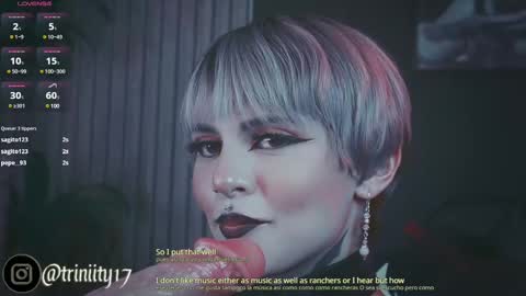 Snapshot of abril__colen chatting on 02-10-25, 04:30 April online show from 02-10-25, 04:30