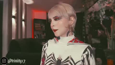 Snapshot of abril__colen chatting on 09-13-25, 02:11 April online show from 09-13-25, 02:11