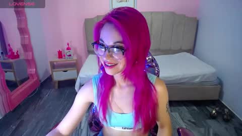 abril_ch_ online show from 09-22-25, 10:50