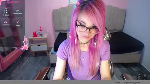 abril_ch_ online show from 10-24-25, 10:55