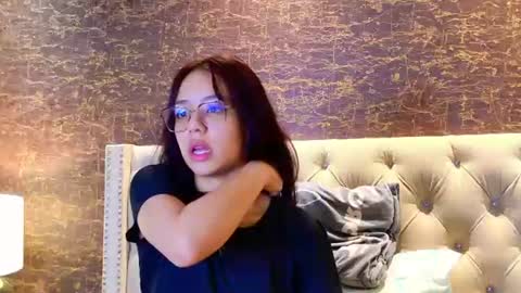 abril_collinz online show from 07-15-26, 10:42