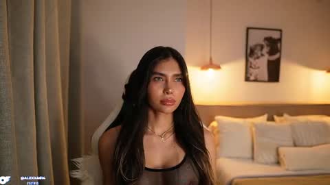 My name is Alexa. Please say hello I like to chat with you. If you have requests please use tip online show from 06-12-26, 10:08