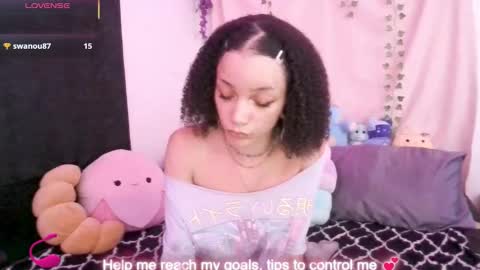 Snapshot of abruisedpeach chatting on 10-25-25, 04:42 Peach online show from 10-25-25, 04:42