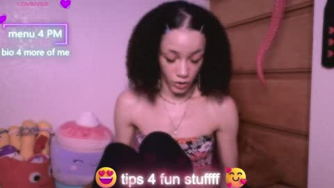 Peach online show from 04-23-26, 03:08