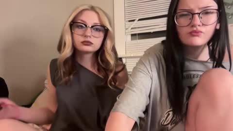 Snapshot of abs7719 chatting on 03-06-26, 01:35 Abs online show from 03-06-26, 01:35