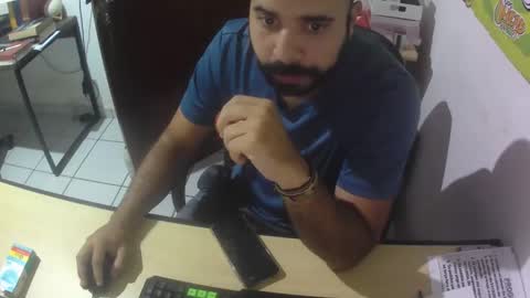 Snapshot of absinnto2016 chatting on 12-26-24, 11:10 Luke 33 online show from 12-26-24, 11:10