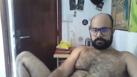 Snapshot of absinnto2016 chatting on 04-22-26, 05:14 Luke 33 online show from 04-22-26, 05:14