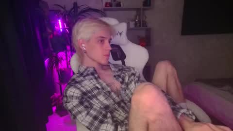 Nick online show from 11-29-25, 01:47