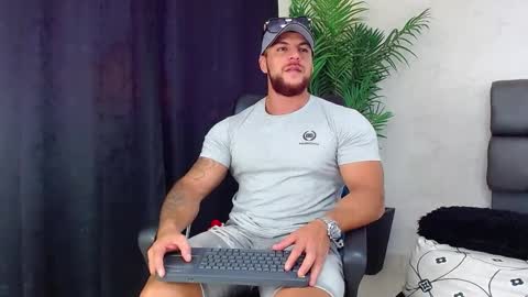 Snapshot of ace_owens chatting on 12-14-24, 08:40 ace_owens online show from 12-14-24, 08:40