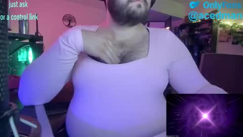 Snapshot of acedhappyman chatting on 03-05-26, 01:56 acedhappyman online show from 03-05-26, 01:56