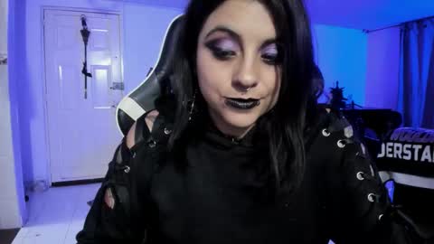 Alice online show from 09-24-25, 03:43