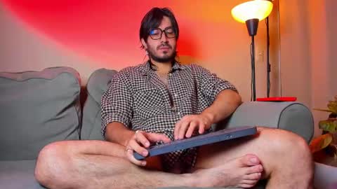 R. online show from 10-03-25, 10:45