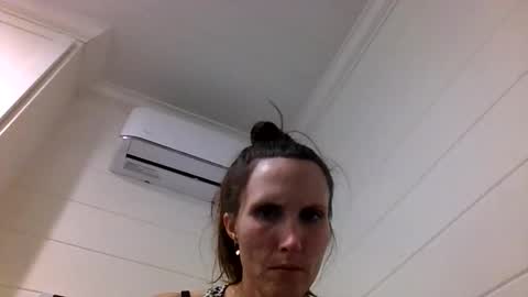 Snapshot of acrgranny1952 chatting on 10-20-25, 05:41 acrgranny1952 online show from 10-20-25, 05:41