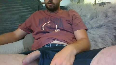 Snapshot of ad05055 chatting on 07-22-26, 11:29 ad05055 online show from 07-22-26, 11:29