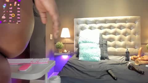 Snapshot of adabenneth chatting on 02-22-25, 10:18 adabenneth online show from 02-22-25, 10:18