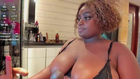 Snapshot of adabenneth chatting on 10-25-25, 10:23 adabenneth online show from 10-25-25, 10:23