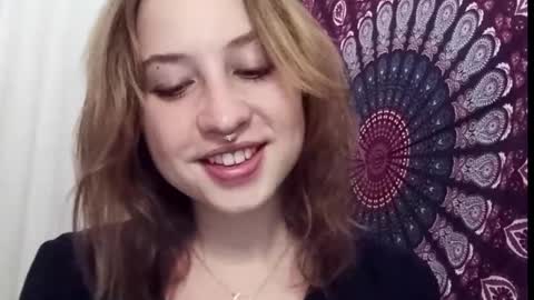 Snapshot of adalyndirty chatting on 10-10-25, 06:18 Adalyn online show from 10-10-25, 06:18