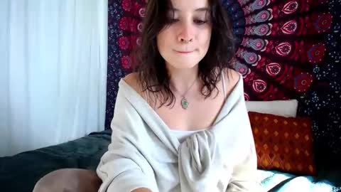 Snapshot of adalyndirty chatting on 10-21-25, 12:17 Adalyn online show from 10-21-25, 12:17