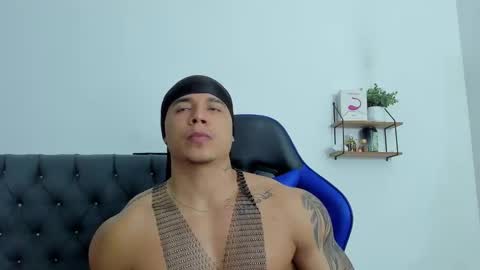 adam boss online show from 12-19-25, 07:48