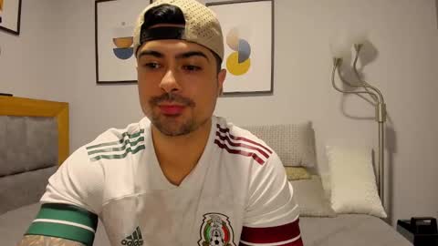 adam clarke online show from 02-12-25, 07:34