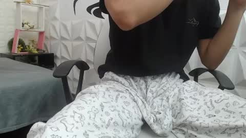 adam_evehotroom online show from 02-17-25, 07:31