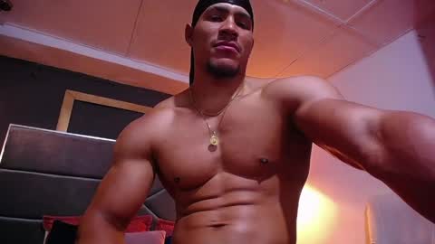 adam_fit19cm online show from 04-18-26, 07:07