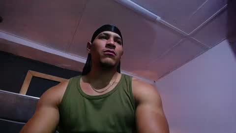 adam_fit19cm online show from 06-15-26, 02:30