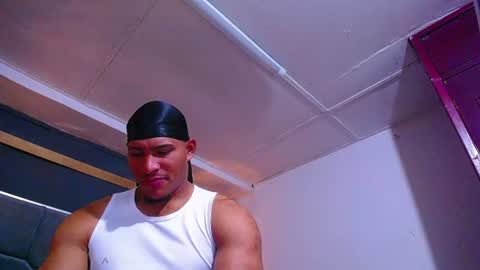 adam_fit19cm online show from 07-28-26, 02:05
