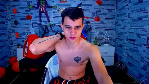 Snapshot of adam_hot11 chatting on 10-22-25, 09:47 adam hot11 online show from 10-22-25, 09:47