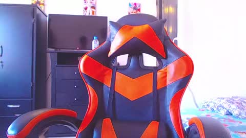 adam hot11 online show from 04-04-26, 09:45