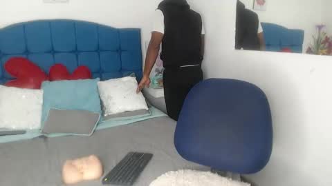 Snapshot of adam_morgan2 chatting on 11-12-25, 03:18 adam_morgan2 online show from 11-12-25, 03:18