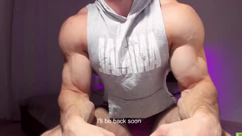 Snapshot of adam_muscle_ chatting on 09-22-25, 09:06 Adam online show from 09-22-25, 09:06