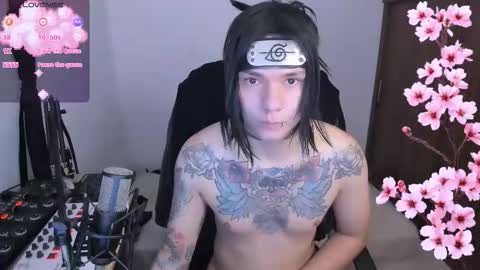 Snapshot of adam_rocket chatting on 03-10-26, 11:43 Adam online show from 03-10-26, 11:43