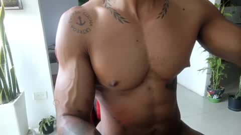 Snapshot of adam_valencia chatting on 05-11-26, 04:04 Adam Valencia online show from 05-11-26, 04:04